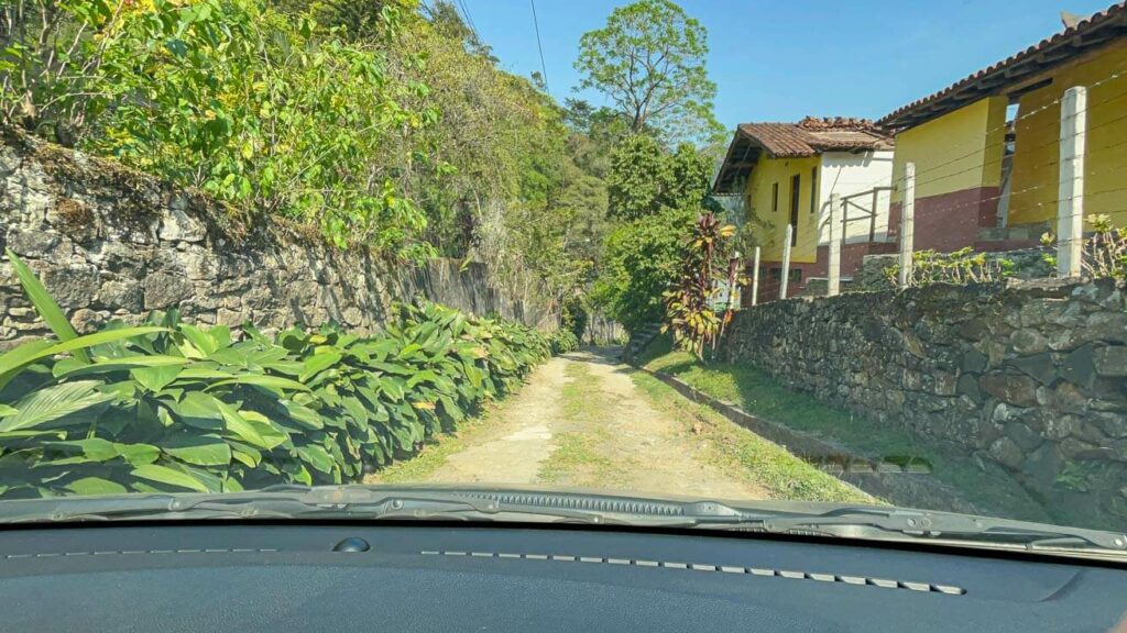 Estrada para acesso a trilha da Cachoeira 7 Quedas. Foto: Fui ser viajante