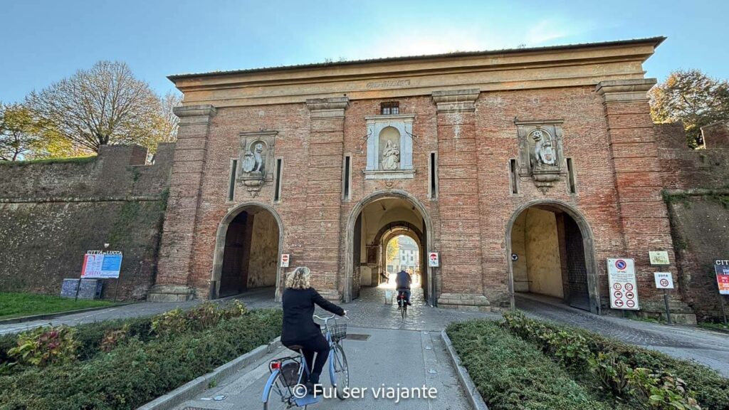 Porta de Santa Maria, Lucca na Toscana